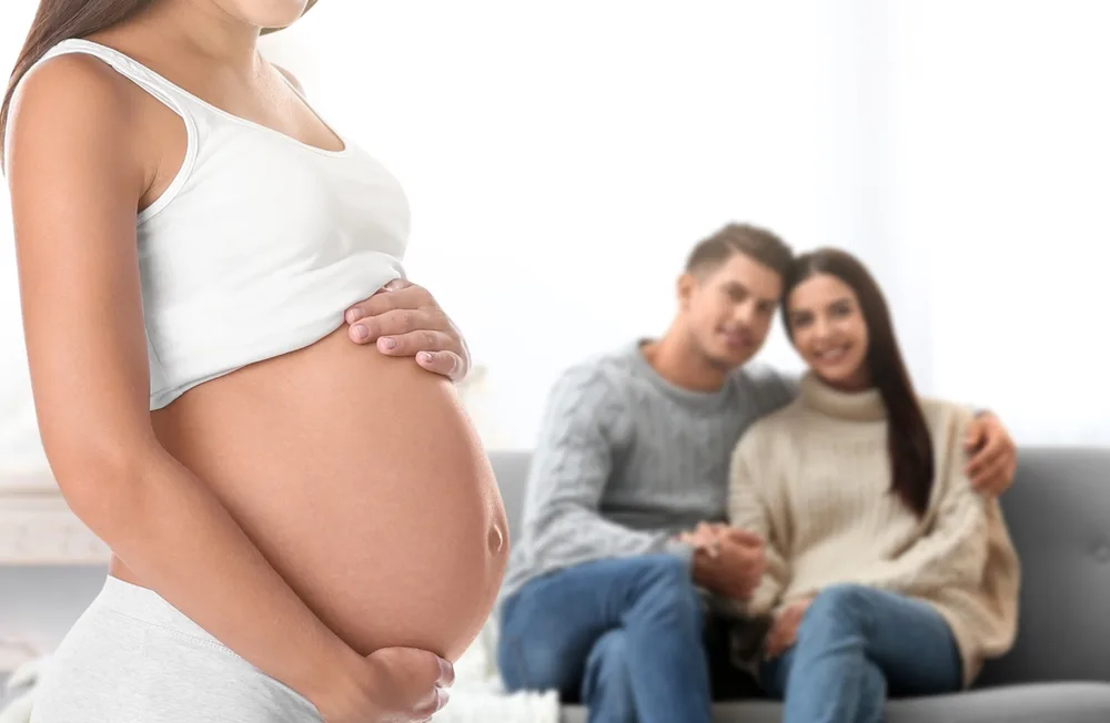 Comment fonctionne le processus de gestation pour autrui ? Guide détaillé étape par étape